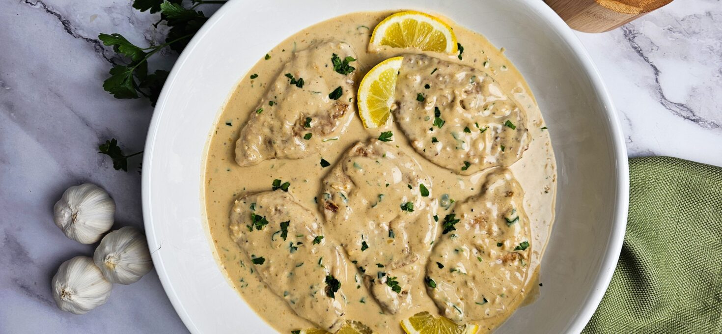 Easy One-Pan Creamy Garlic Pork Loin Chops