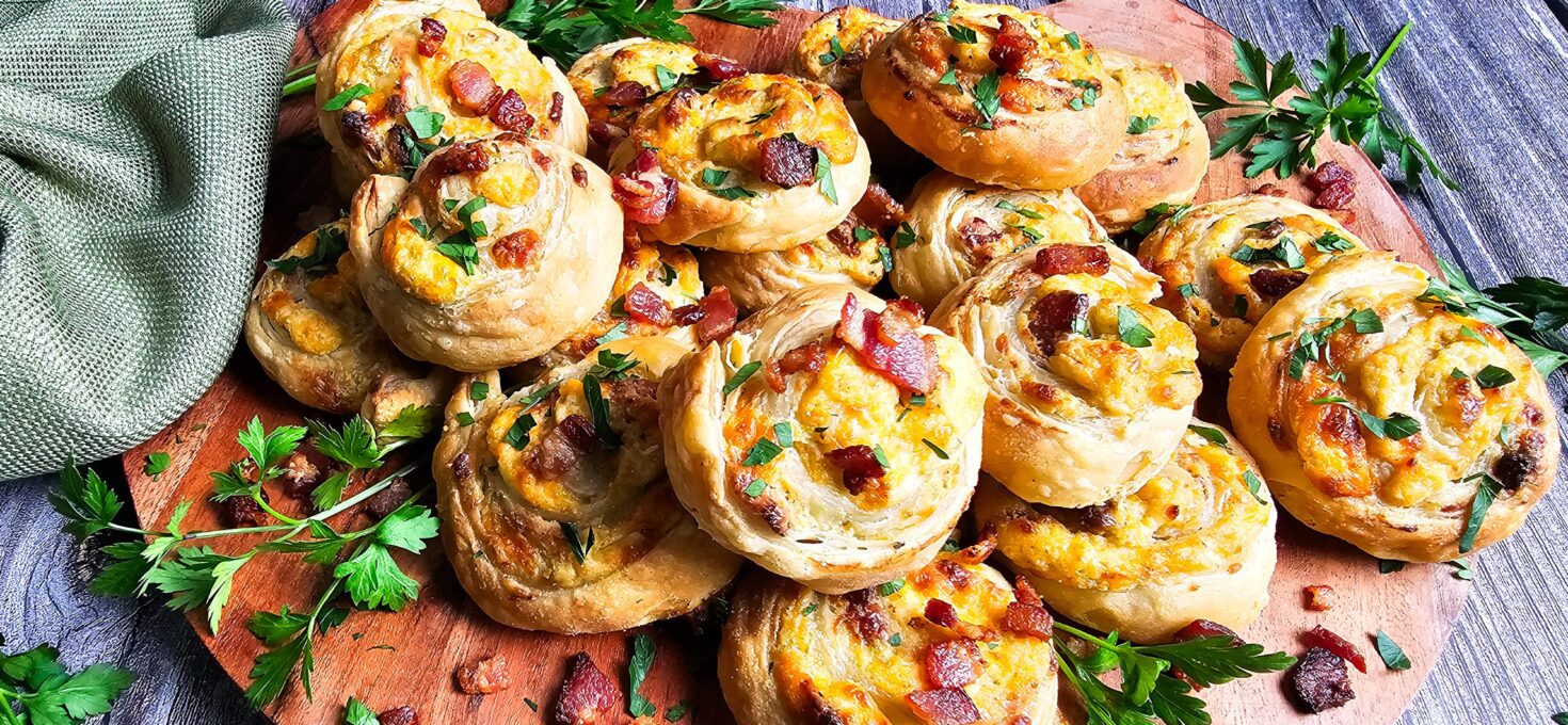 Easy Jalapeño Cheddar Puff Pastry Pinwheels (Baked Snack)