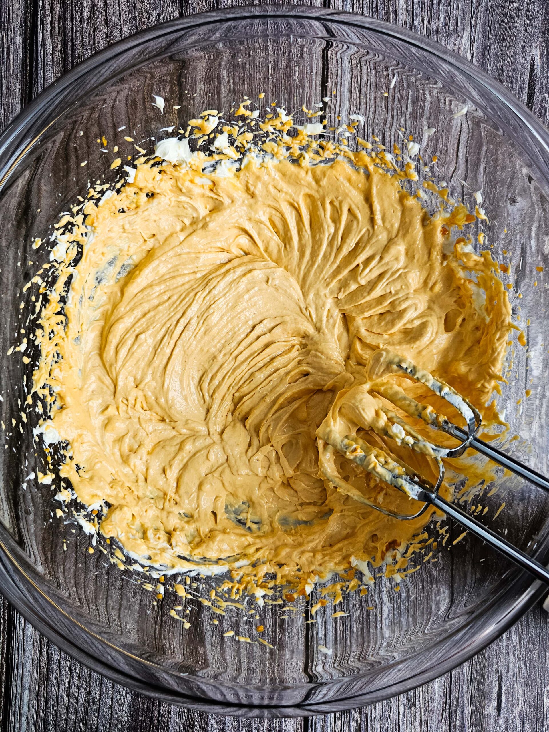 COMBINE ALL THE FILLING INGREDIENTS AND BLEND WITH THE HAND MIXER