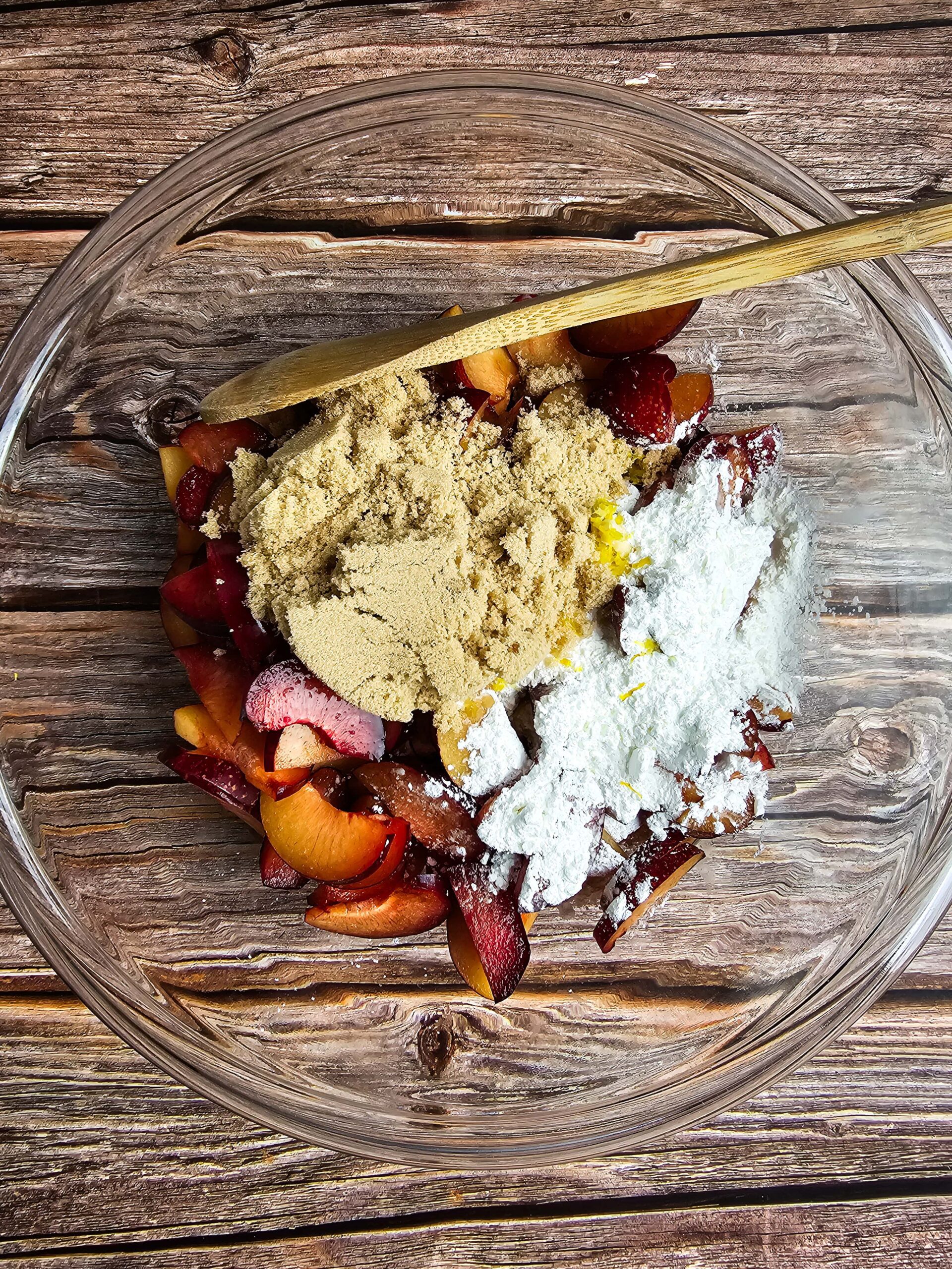 COMBINE THE FILLING INGREDIENTS COMBINE WELL