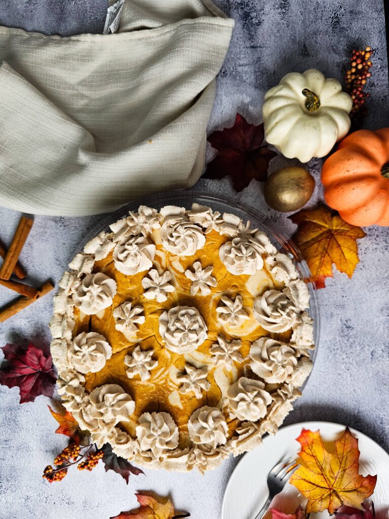 OVERHEADVIEW OF ENTIRE CHEESECAKE