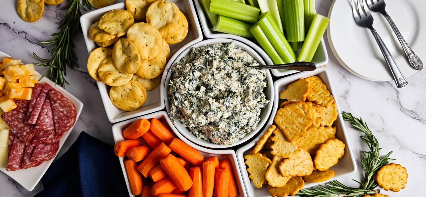 Easy No-Bake Spinach Dip | Ready in 10 Minutes