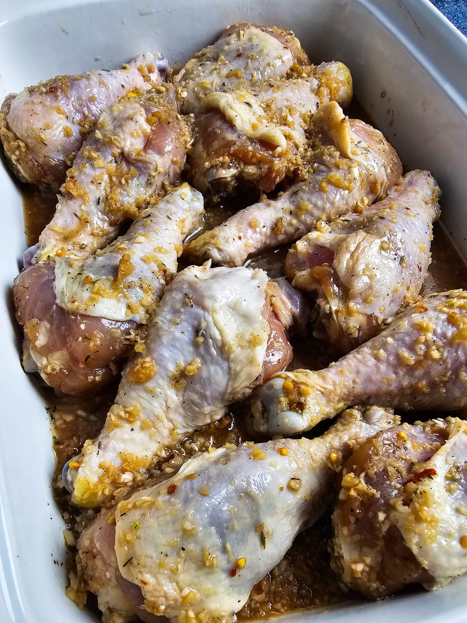 ARRANGE THE CHICKEN IN A BAKING DISH