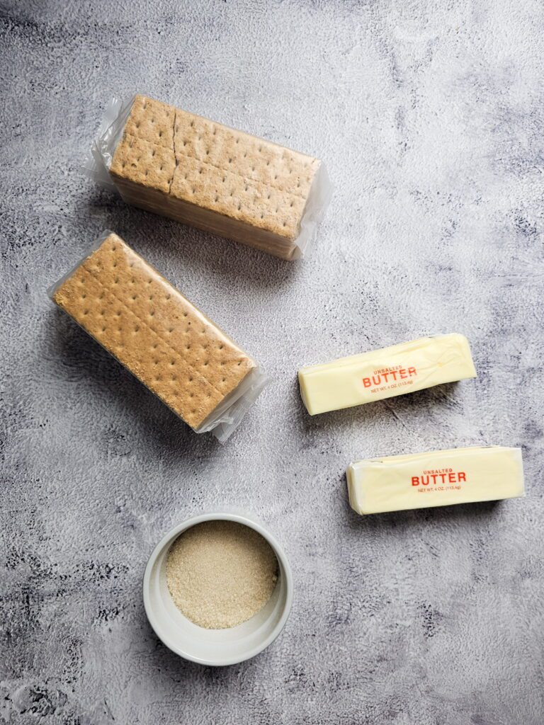 graham cracker crust ingredients for strawberry cheesecake bars